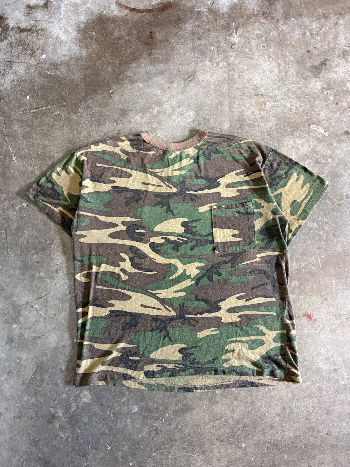 1980s Boxy Woodland Camo Pocket Tee (X-Large)